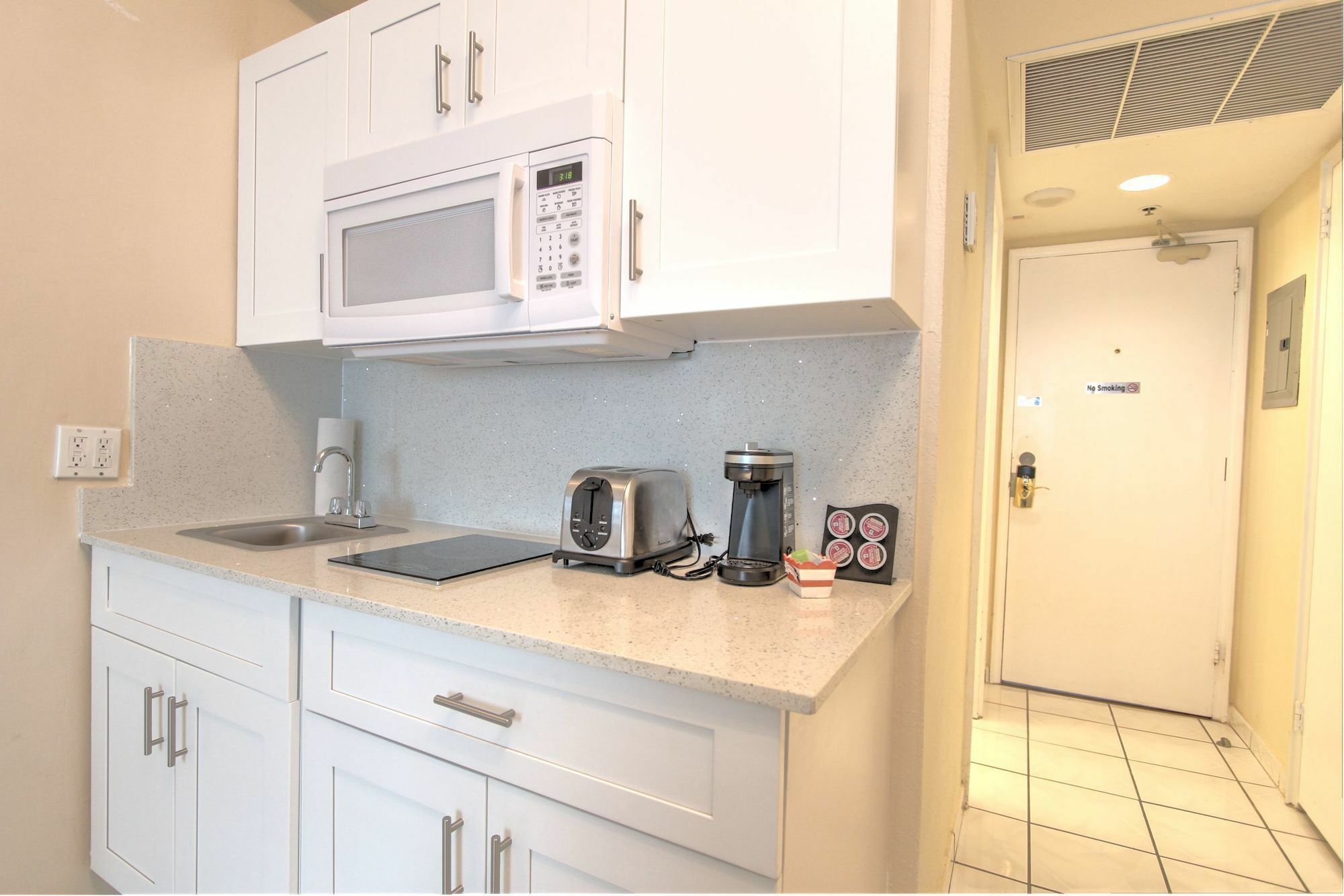 Private Apartments At The Casablanca Miami Beach Bagian luar foto