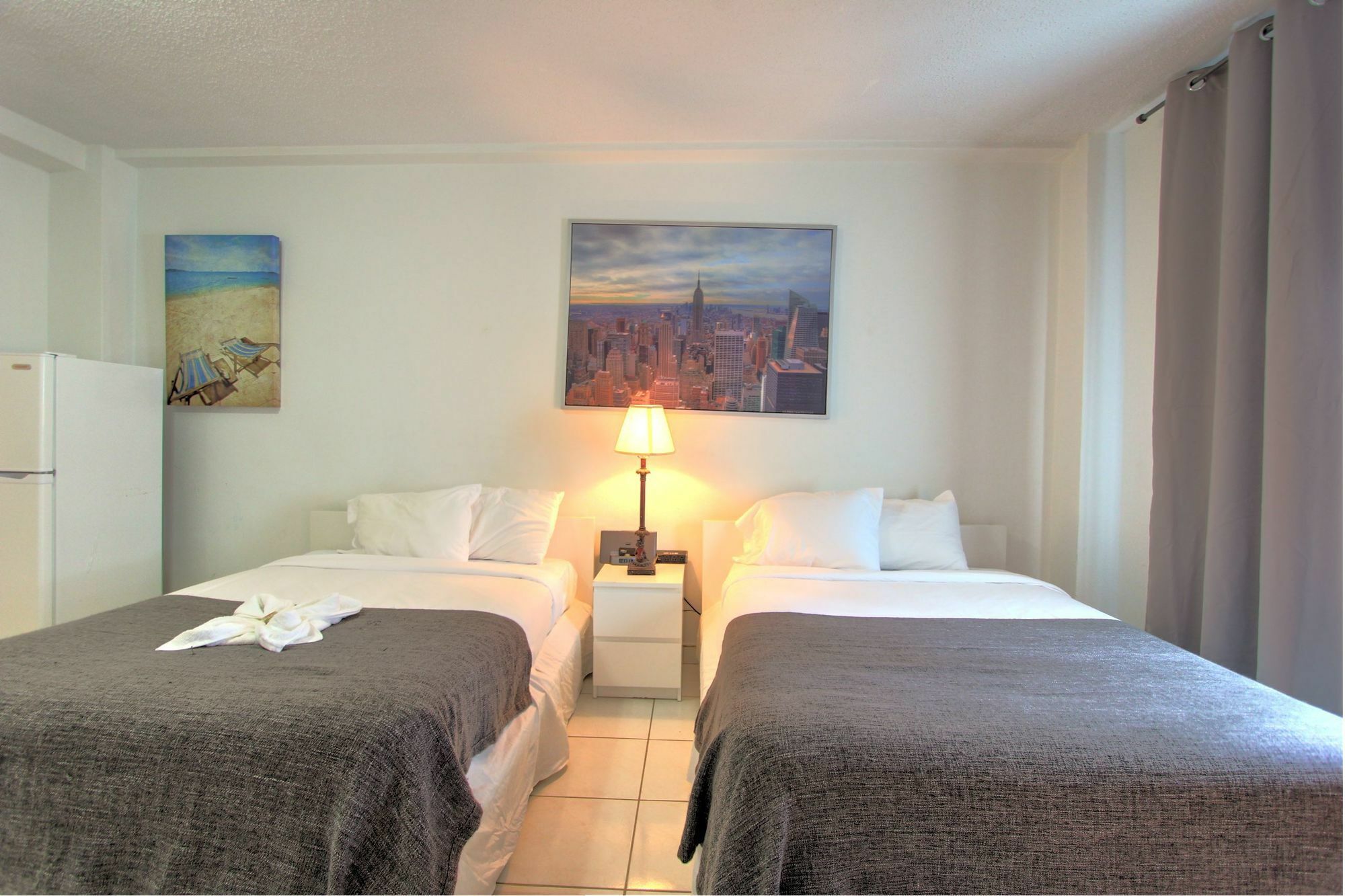 Private Apartments At The Casablanca Miami Beach Bagian luar foto